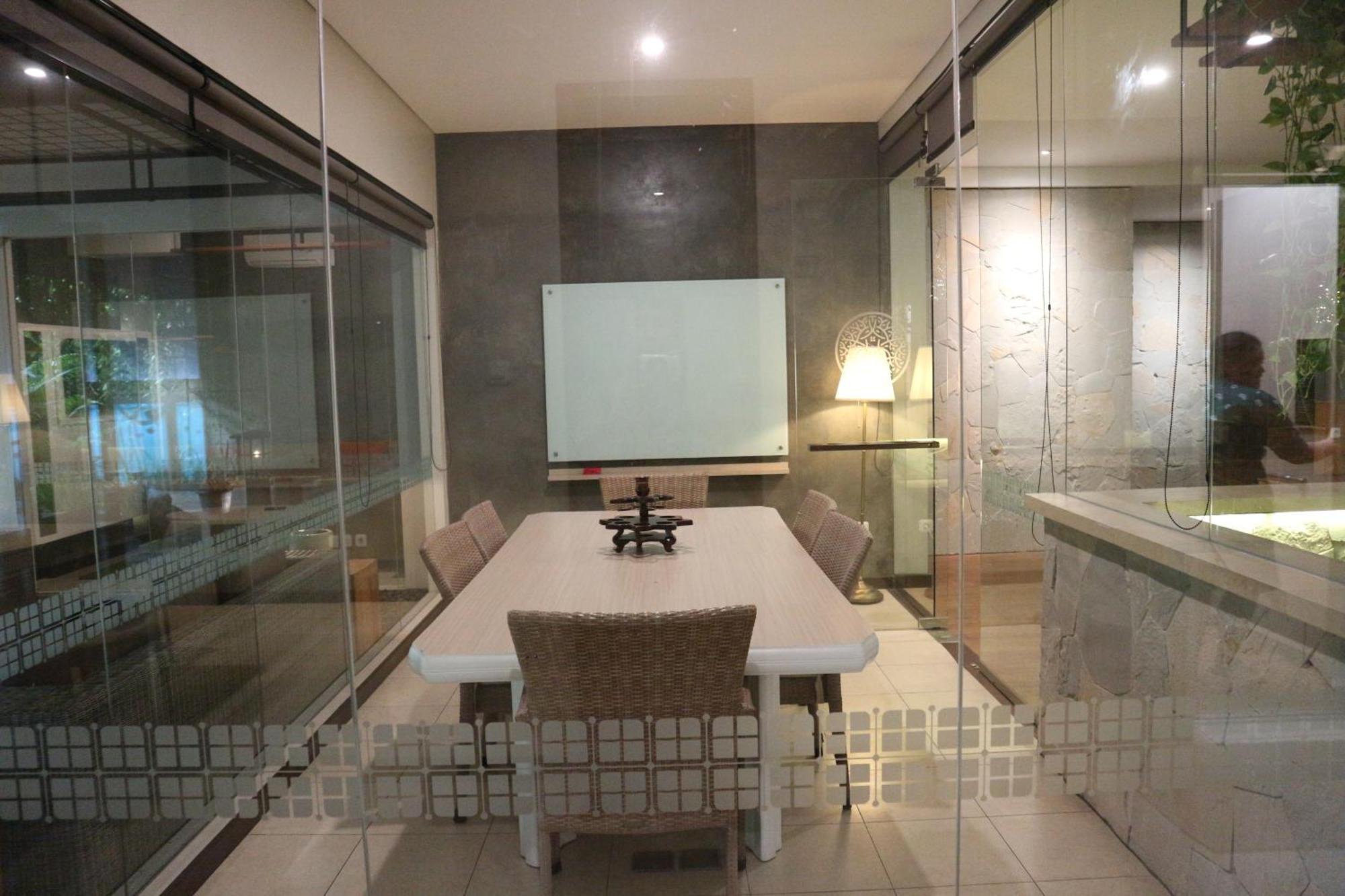 ג'קרטה Treehouse Suites - Boutique Serviced Apartment מראה חיצוני תמונה